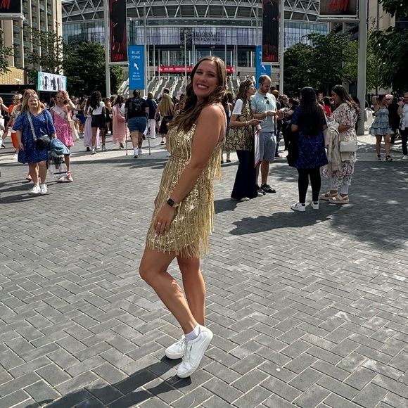 Meet your Posher, Sarah - Picture 1 of 1